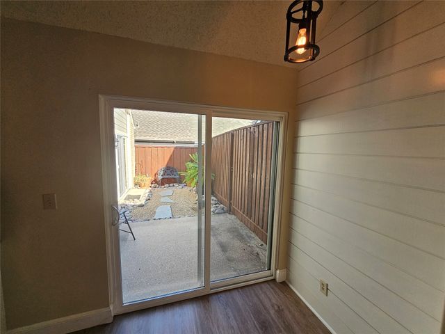 18163 Whispering Gables Lane, Dallas, TX 75287