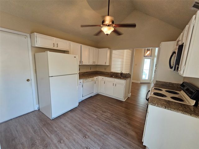 18163 Whispering Gables Lane, Dallas, TX 75287