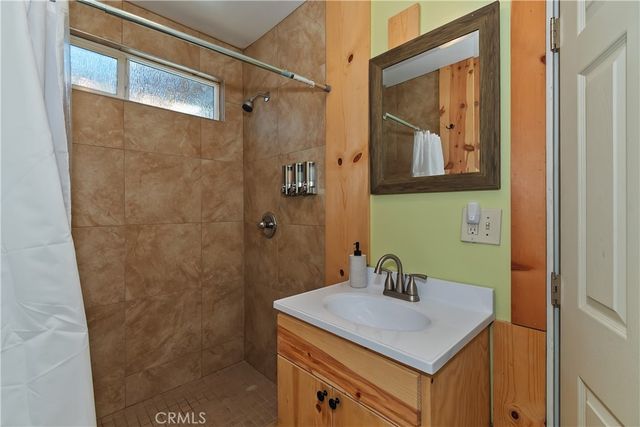 277 Wabash, Sugarloaf, CA 92386