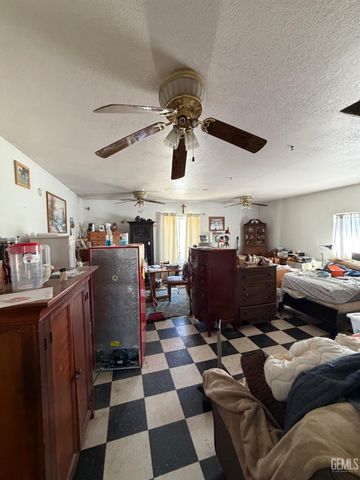 10601 Michele Avenue, Bakersfield, CA 93312