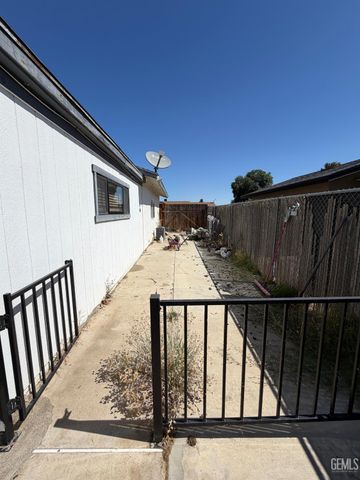 10601 Michele Avenue, Bakersfield, CA 93312