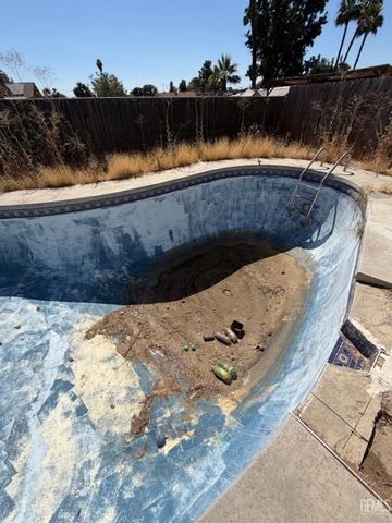 10601 Michele Avenue, Bakersfield, CA 93312