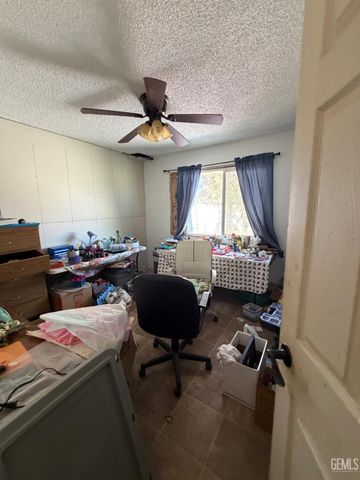 10601 Michele Avenue, Bakersfield, CA 93312