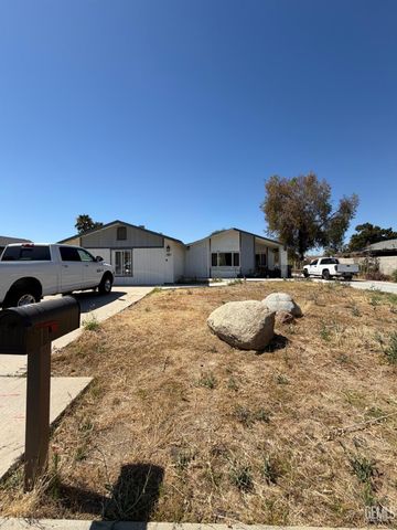 10601 Michele Avenue, Bakersfield, CA 93312