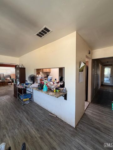10601 Michele Avenue, Bakersfield, CA 93312