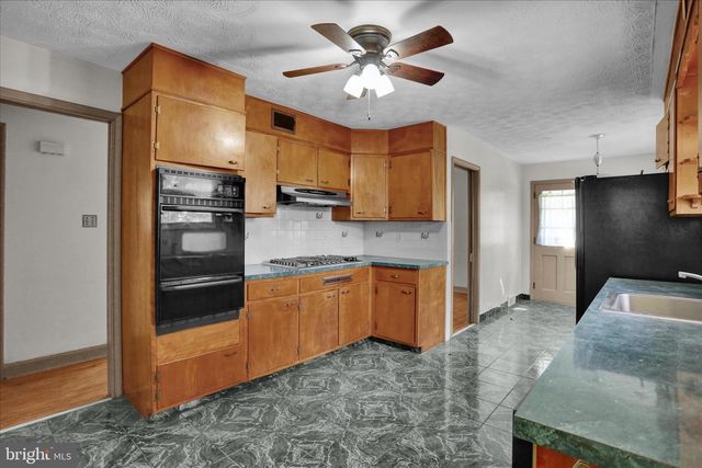 1428 LORRAINE RD, Reading, PA 19604