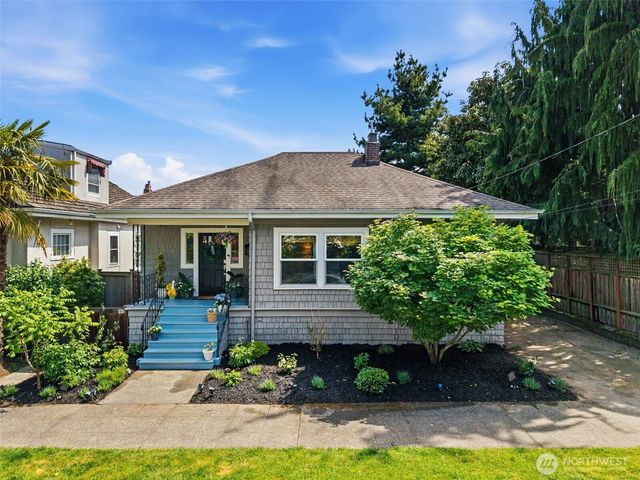 5910 Dayton Avenue N, Seattle, WA 98103