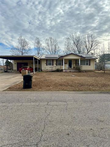 400 S Main Street, Mcloud, OK 74851