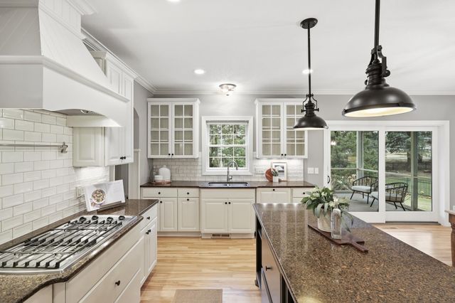 16926 Dynamic Drive, Lakeville, MN 55044