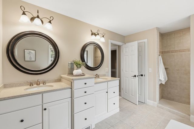 16926 Dynamic Drive, Lakeville, MN 55044