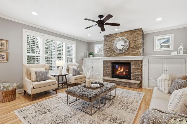 16926 Dynamic Drive, Lakeville, MN 55044