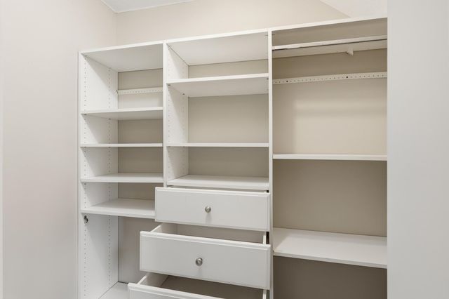 16926 Dynamic Drive, Lakeville, MN 55044