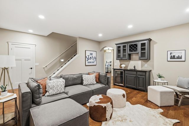 16926 Dynamic Drive, Lakeville, MN 55044