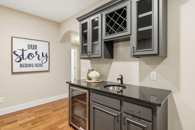 16926 Dynamic Drive, Lakeville, MN 55044