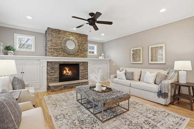 16926 Dynamic Drive, Lakeville, MN 55044