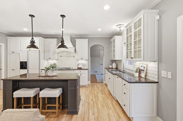 16926 Dynamic Drive, Lakeville, MN 55044