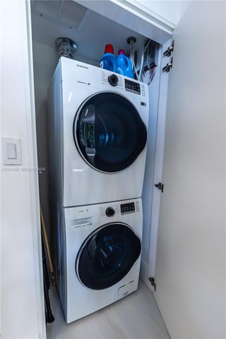 3600 Mystic Pointe Dr 114, Aventura, FL 33180