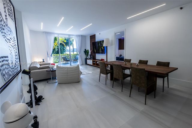 3600 Mystic Pointe Dr 114, Aventura, FL 33180