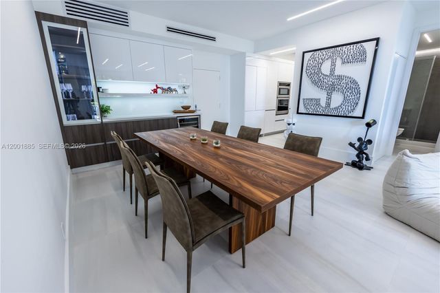 3600 Mystic Pointe Dr 114, Aventura, FL 33180