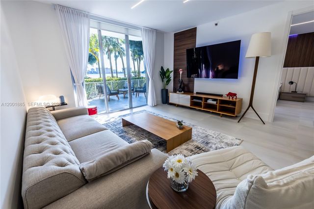 3600 Mystic Pointe Dr 114, Aventura, FL 33180