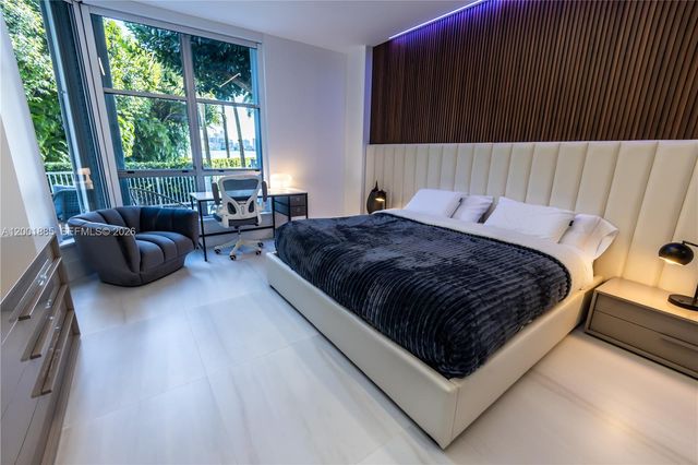 3600 Mystic Pointe Dr 114, Aventura, FL 33180