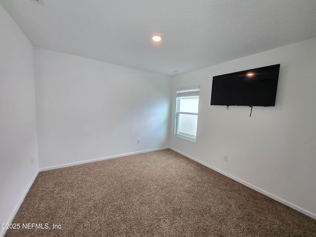 32 HULETT WOODS Road, Palm Coast, FL 32137