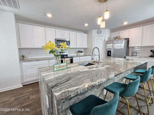 32 HULETT WOODS Road, Palm Coast, FL 32137