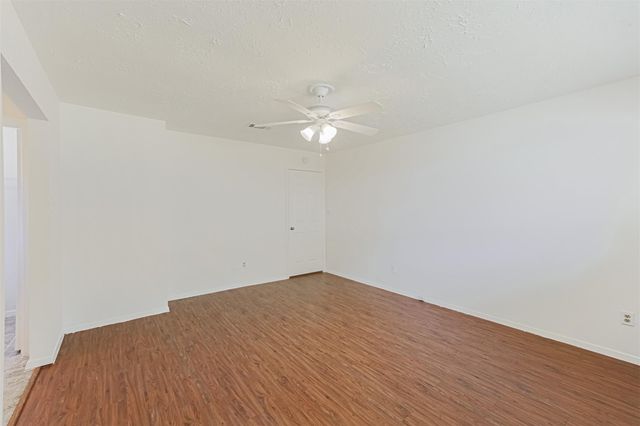 4527 Enchantedgate Drive, Spring, TX 77373