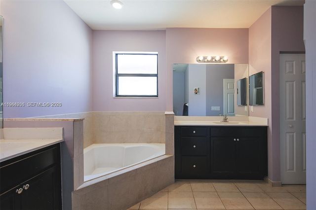 133 NE 23rd Ter, Homestead, FL 33033