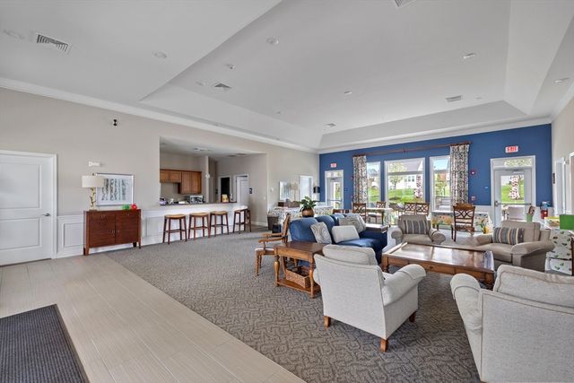 4 Francis Dr 311, Andover, MA 01810