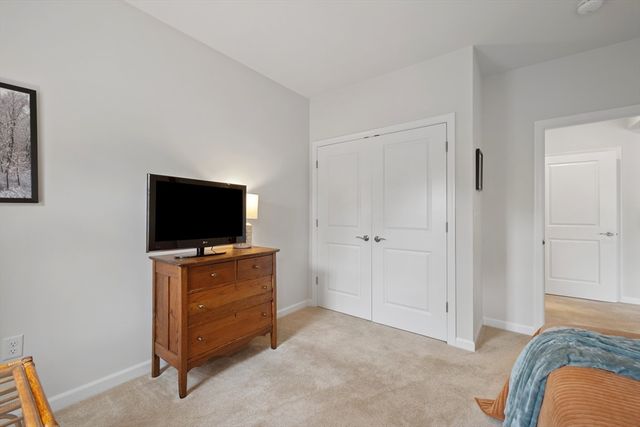 4 Francis Dr 311, Andover, MA 01810