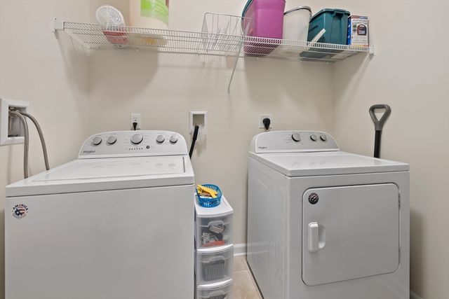 4 Francis Dr 311, Andover, MA 01810