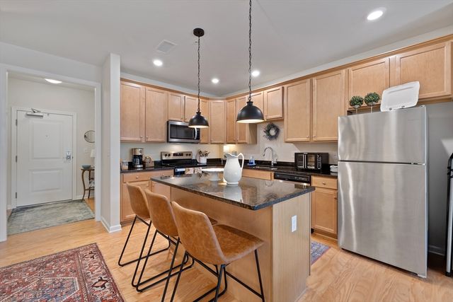 4 Francis Dr 311, Andover, MA 01810