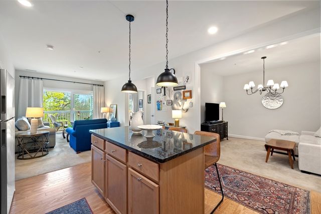 4 Francis Dr 311, Andover, MA 01810
