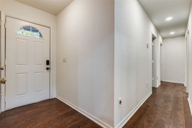 4728 Meadow Ridge Drive, Dallas, TX 75236