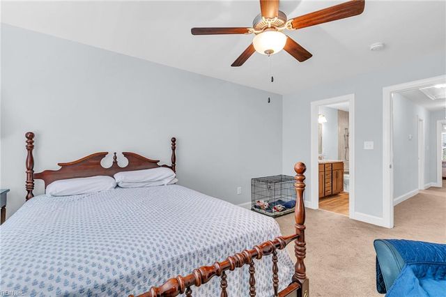 9 Franklin LN, Poquoson, VA 23662