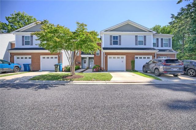 9 Franklin LN, Poquoson, VA 23662