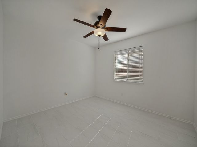 8821 CHISHOLM Trail, Cross Roads, TX 76227