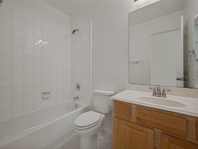 8821 CHISHOLM Trail, Cross Roads, TX 76227