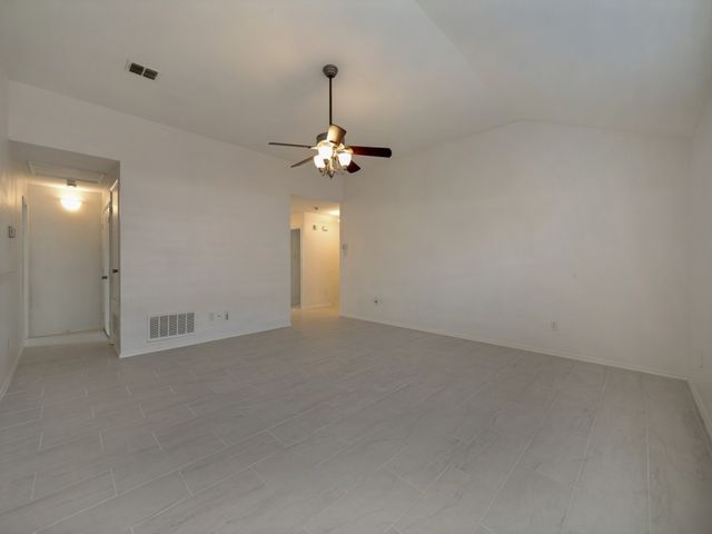 8821 CHISHOLM Trail, Cross Roads, TX 76227