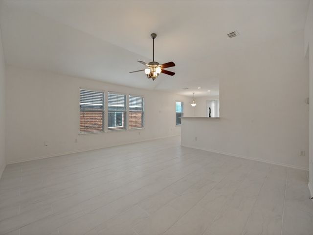 8821 CHISHOLM Trail, Cross Roads, TX 76227