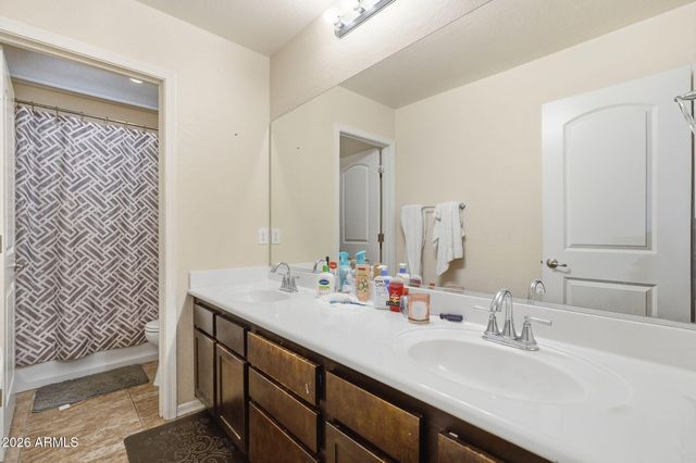 5603 S 27TH Drive, Phoenix, AZ 85041