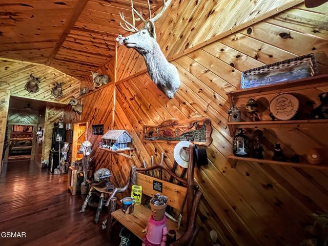 1665 Scenic Woods Way, Sevierville, TN 37876