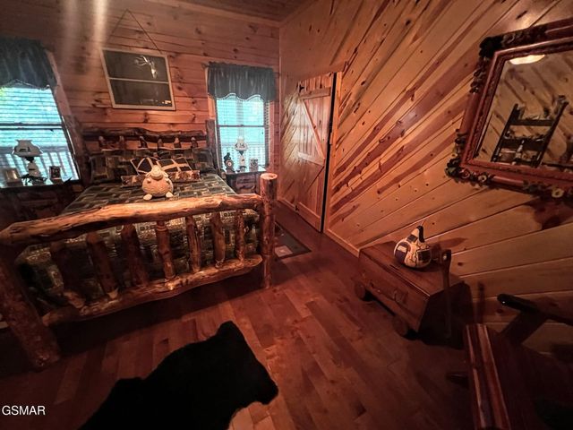 1665 Scenic Woods Way, Sevierville, TN 37876