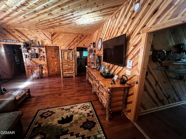 1665 Scenic Woods Way, Sevierville, TN 37876