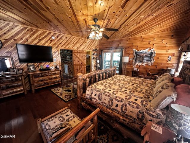 1665 Scenic Woods Way, Sevierville, TN 37876