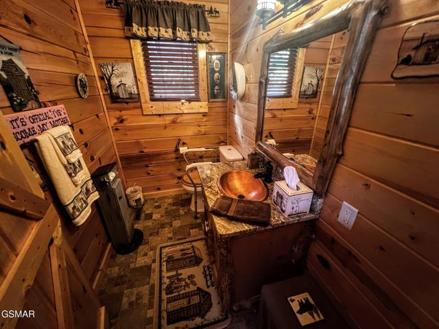 1665 Scenic Woods Way, Sevierville, TN 37876