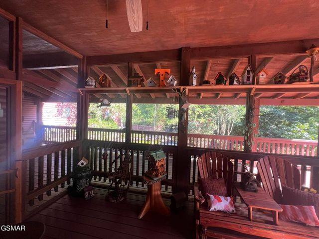 1665 Scenic Woods Way, Sevierville, TN 37876