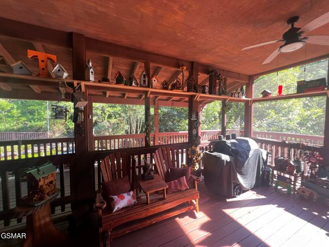 1665 Scenic Woods Way, Sevierville, TN 37876