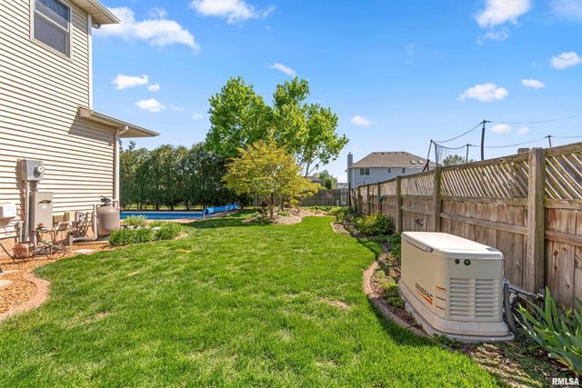 520 AUGUSTA Drive, Chatham, IL 62629